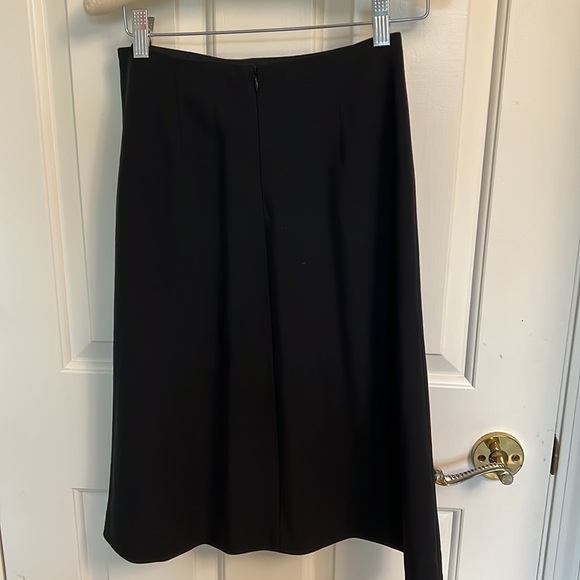 Talula Babaton size 4 A- line black skirt, falls mid calf - Picture 3 of 4